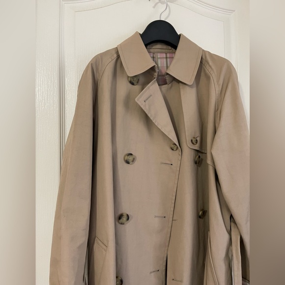 Jw Anderson x uniqulo waterproof trench coat - Picture 2 of 7